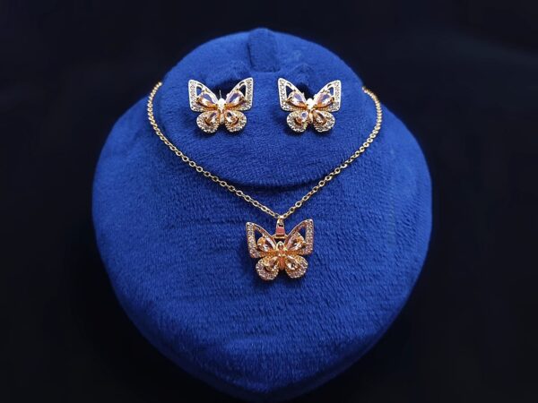 Butterfly zarcon locket set - Image 2