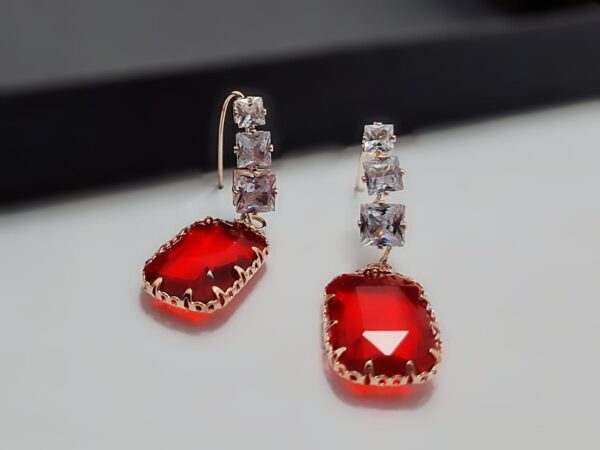 Dublet Stone Diamond-Cut Design Earrings